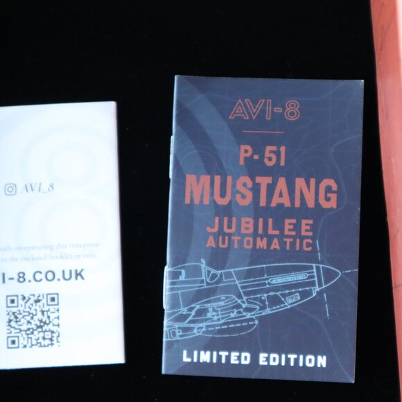 AVI-8 P51 Mustang Jubilee Limited Edition Watch (White Dial/Silver Band) - Picture 11 of 11